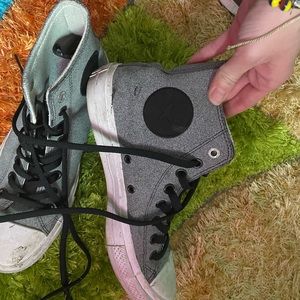 chuck taylor hi top converse